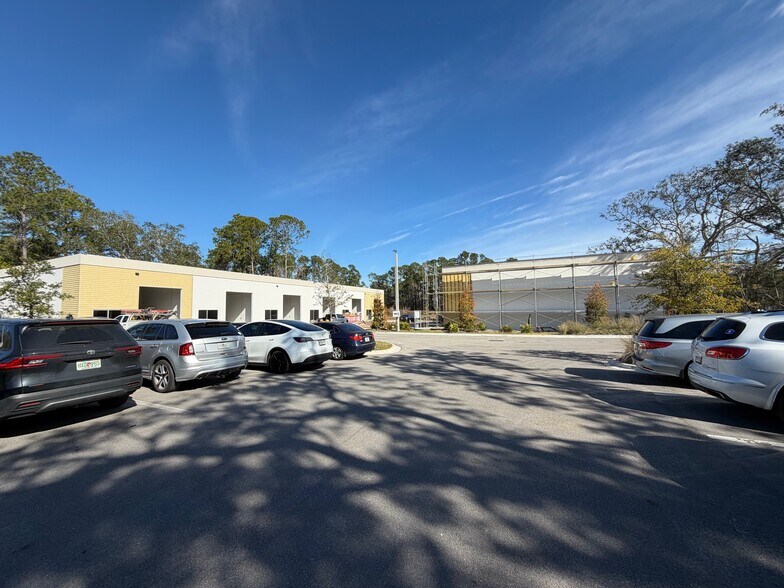 More Photos Of 5600 US Highway 1 N, Saint Augustine Showroom For Lease