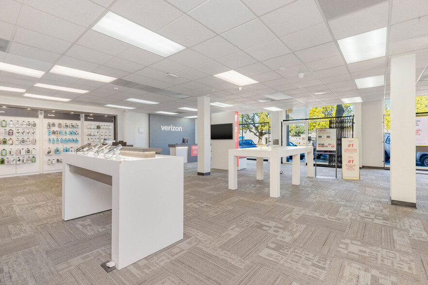 More Photos Of 2116-2118 Huntington Dr, San Marino Storefront Retail Office For Sale