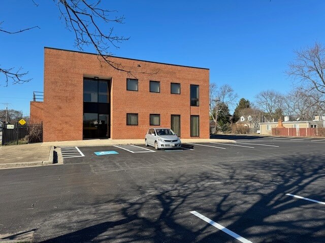 More Photos Of 14 NW Wellham Ave, Glen Burnie Office For Lease