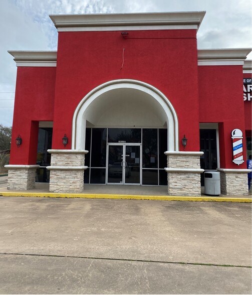 More Photos Of 19125 W Little York Rd, Katy Storefront For Lease