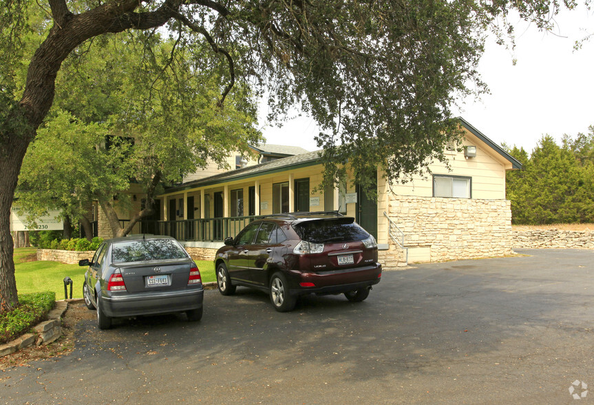 Primary Photo Of 801 RR 620 S, Lakeway Medical For Lease