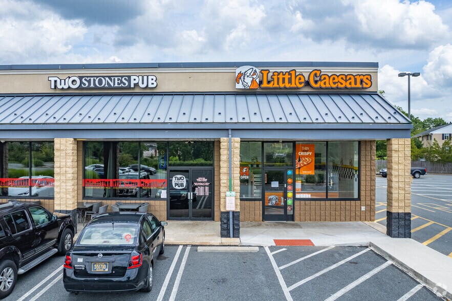 More Photos Of 2502 Foulk Rd, Wilmington Storefront For Lease