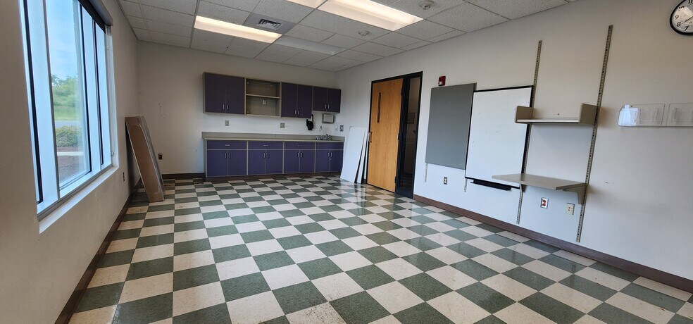 More Photos Of 10 Trieble Dr, Tunkhannock Medical For Sale