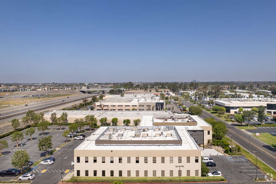 More Photos Of 2742 Dow Ave, Tustin Office For Sale