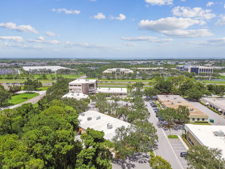 More Photos Of 10901 Danka Cir N, Saint Petersburg Office For Sale