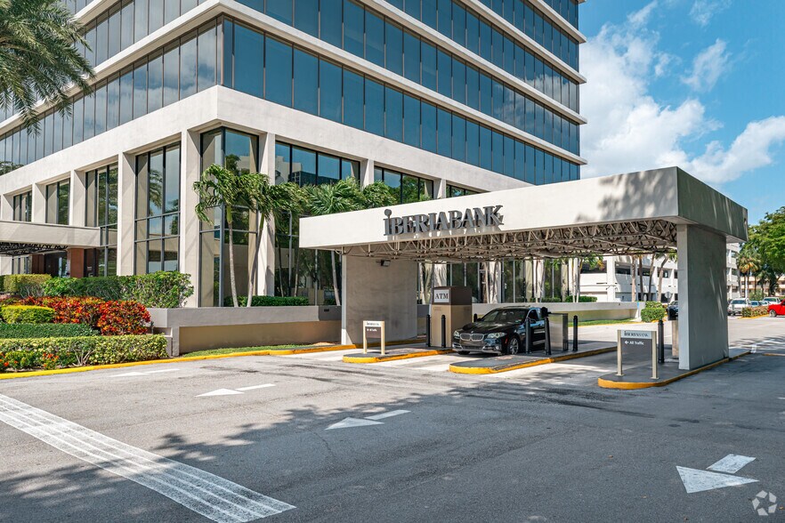 More Photos Of 1645 Palm Beach Lakes Blvd, West Palm Beach Office For Lease