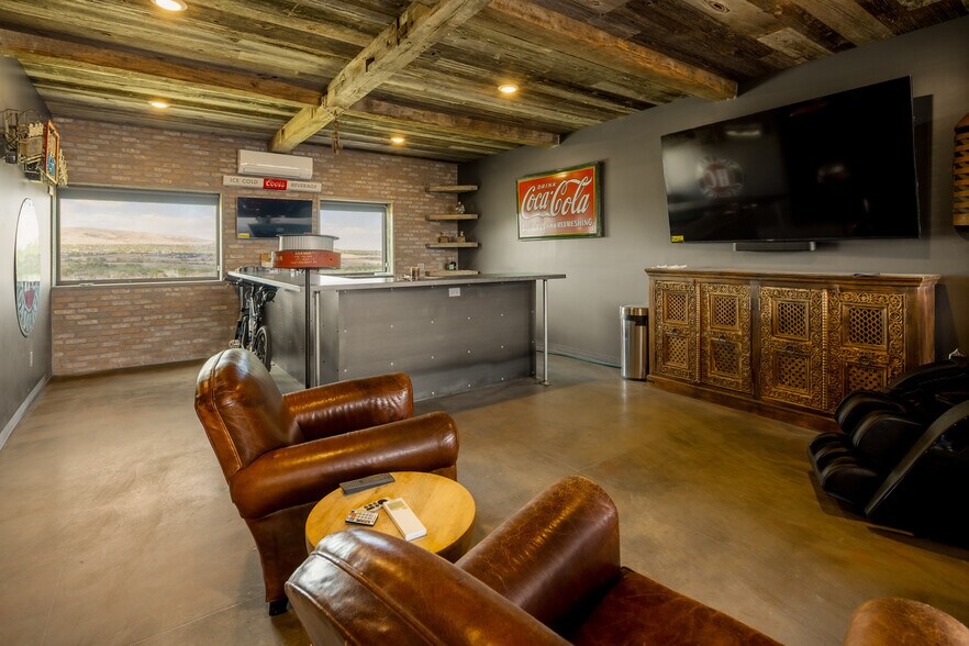 More Photos Of 4285 S Eldridge St, Morrison Flex For Sale