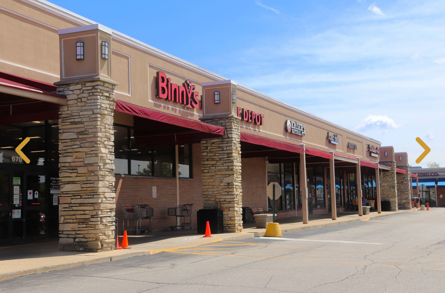 Primary Photo Of 650 Roosevelt Rd, Glen Ellyn General Retail For Lease