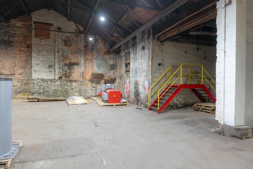 More Photos Of 2424 Columbus Rd, Springfield Warehouse For Sale