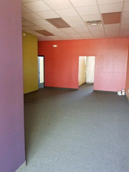 More Photos Of 25 Easy St, Carefree Office For Lease