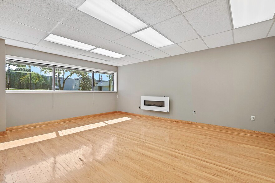 More Photos Of 131 Elden St, Herndon Medical For Lease