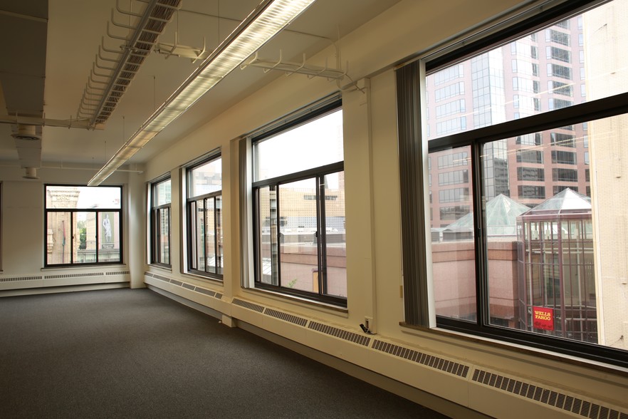 More Photos Of 419-425 Wabasha St N, Saint Paul Loft Creative Space For Sale