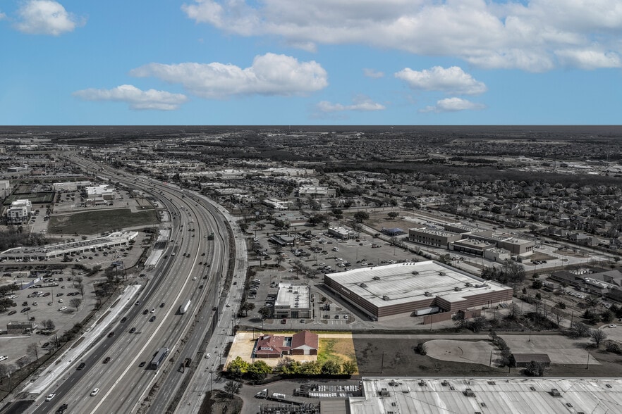 More Photos Of 801 E Interstate 30, Rockwall Freestanding For Sale