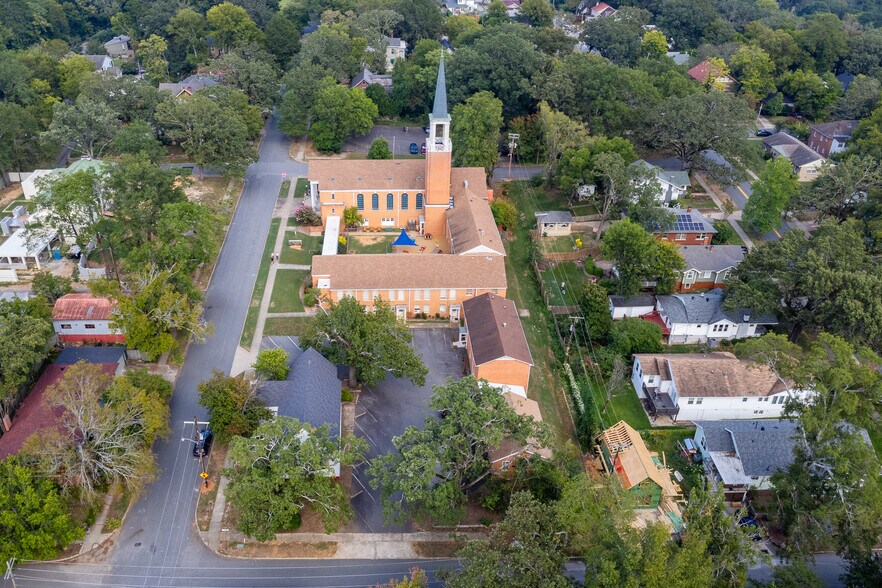More Photos Of 4401 Woodlawn Dr, Little Rock Religious Facility For Sale