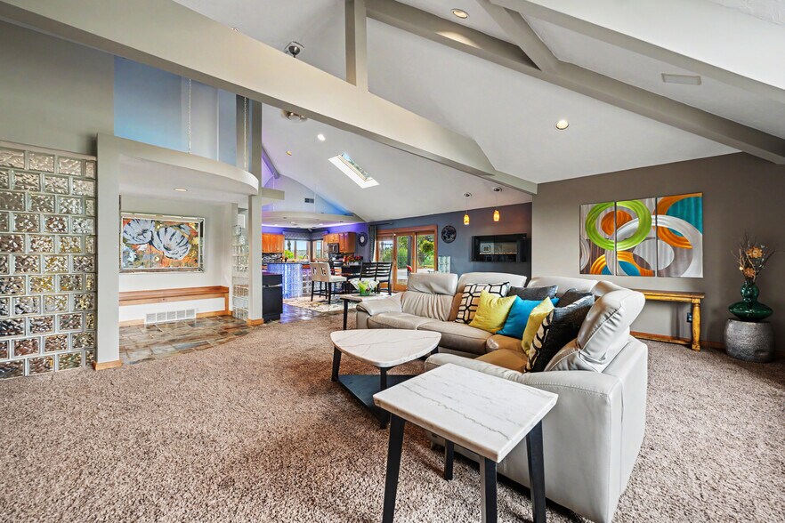More Photos Of 7291 Stone Rd, Medina Office For Sale