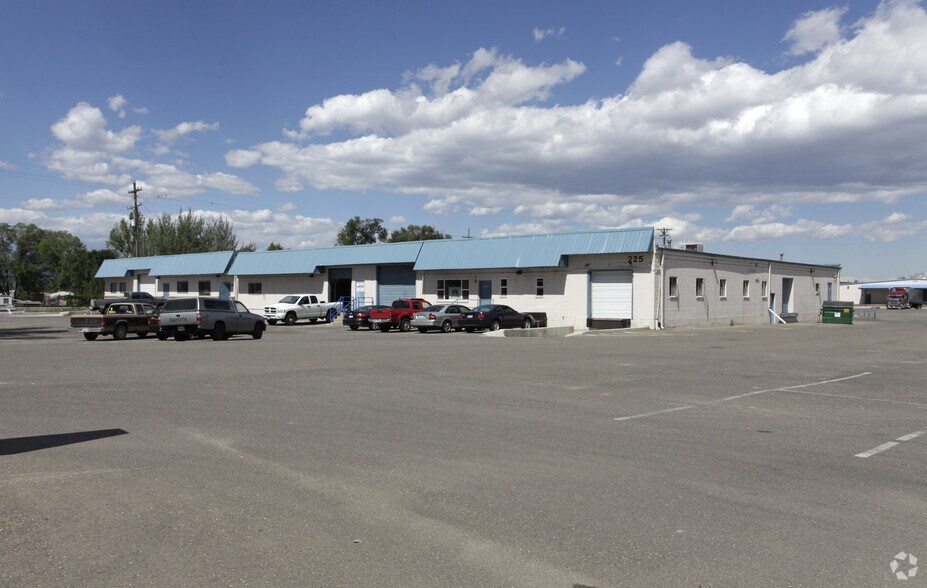 Primary Photo Of 255 42nd St SW, Loveland Warehouse For Lease