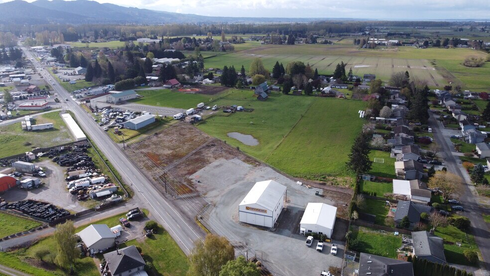 More Photos Of 17432 WA-536, Mount Vernon Light Distribution For Sale