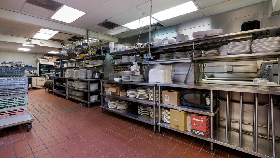 More Photos Of 1373 Easton Rd, Warrington Restaurant For Sale