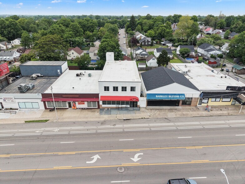 More Photos Of 937 Winchester Rd, Lexington Storefront For Lease