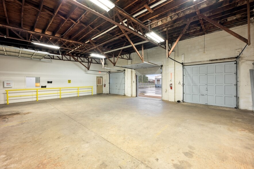 More Photos Of 812 Dr Martin Luther King Jr Way, Gastonia Industrial For Sale