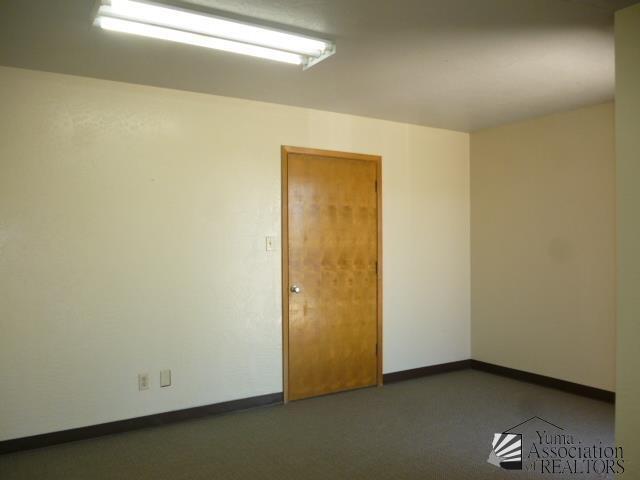 More Photos Of 642 E 39th Pl, Yuma Flex For Sale