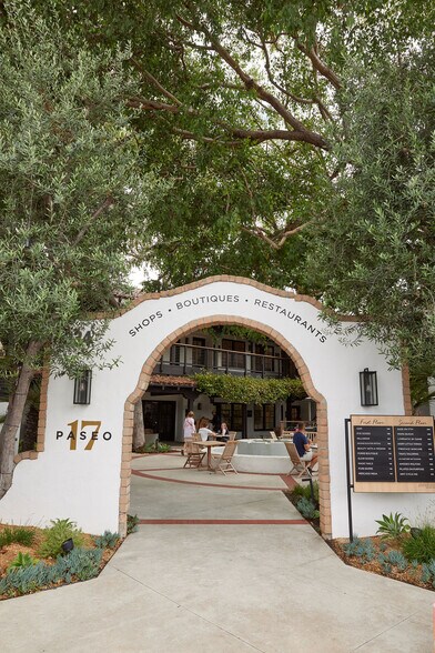 More Photos Of 234 E 17th St, Costa Mesa Office For Lease