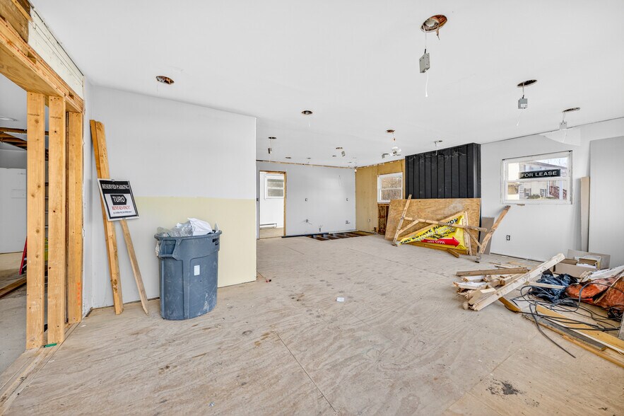 More Photos Of 1980 US-209, Brodheadsville Office Residential For Sale