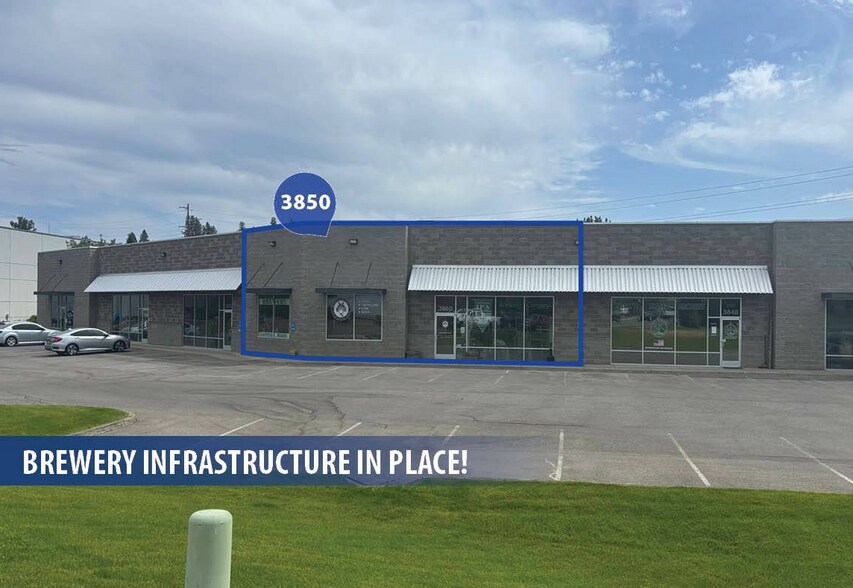 More Photos Of 3846-3856 N Schreiber Way, Coeur d'Alene Showroom For Lease