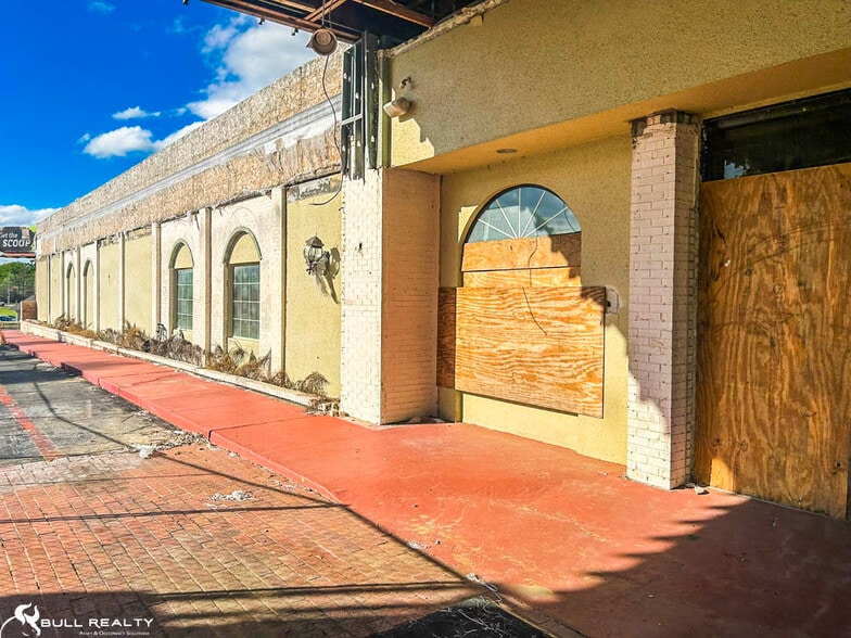 More Photos Of 1801 W Pinhook Rd, Lafayette Hotel For Sale