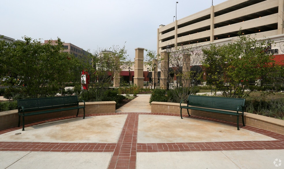 More Photos Of 2672-2676 Avenir Rd, Fairfax Unknown For Lease