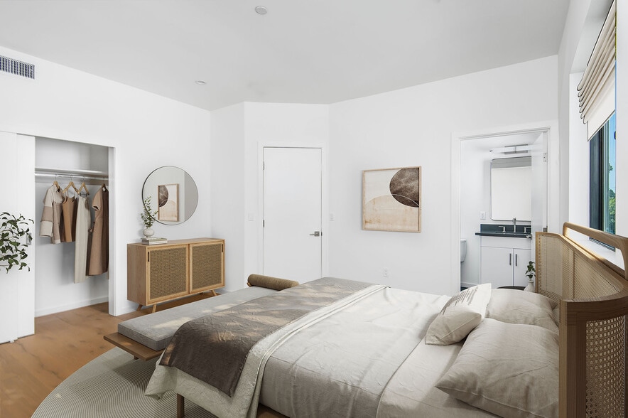 More Photos Of 12610 Venice Blvd, Los Angeles Apartments For Sale