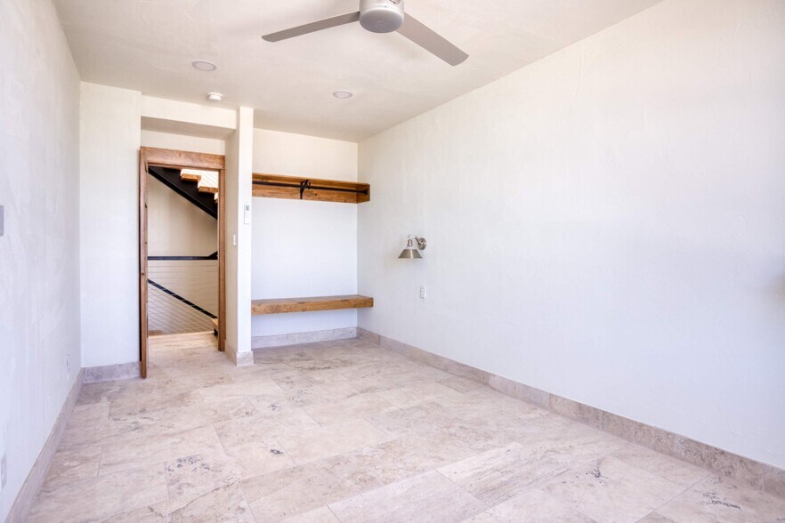 More Photos Of 615 W Avenue A, Port Aransas Apartments For Sale