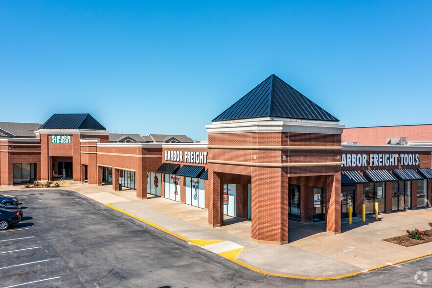 More Photos Of 8015-9521 NW Expressway St, Oklahoma City Unknown For Lease