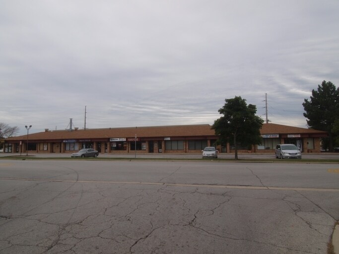 More Photos Of 801-861 W Maple Ave, Homewood Coworking Space