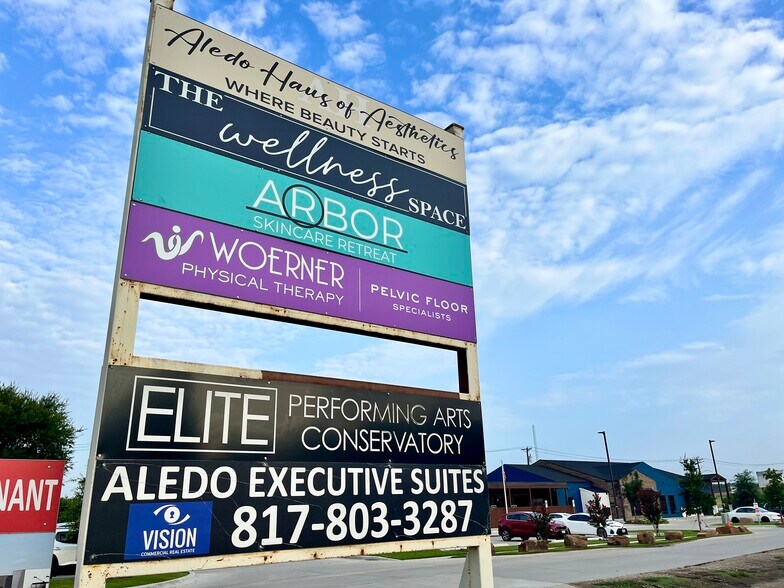 More Photos Of 9899 E Bankhead Hwy, Aledo Unknown For Lease