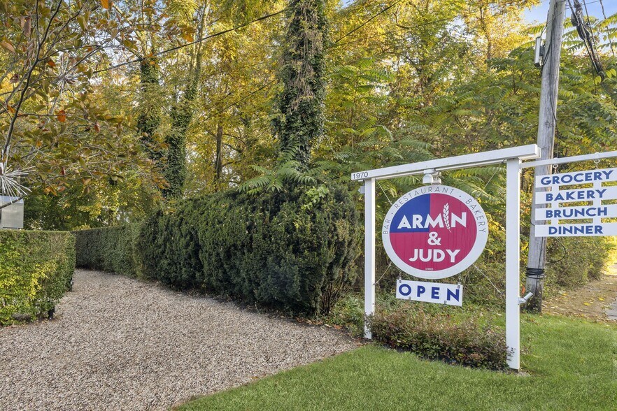 More Photos Of 1970 Montauk Hwy, Bridgehampton Restaurant For Sale