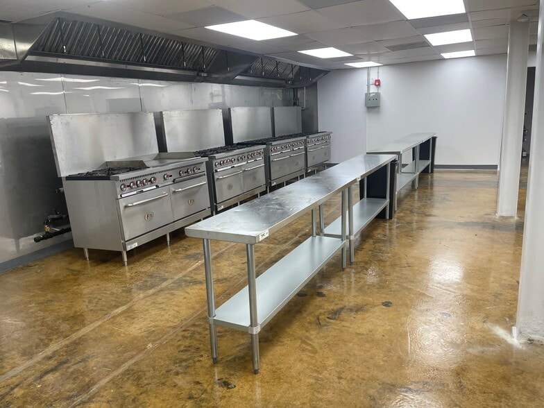 More Photos Of 3805 S Wilmington St, Raleigh Research And Development For Sale