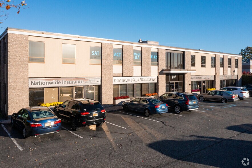 More Photos Of 207 Hallock Rd, Stony Brook Medical For Lease