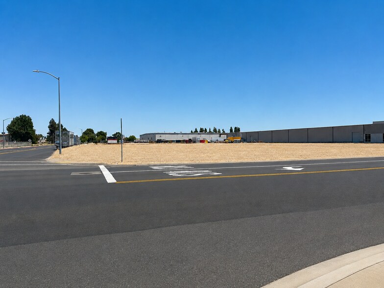 More Photos Of S Granada Dr, Madera Land For Sale