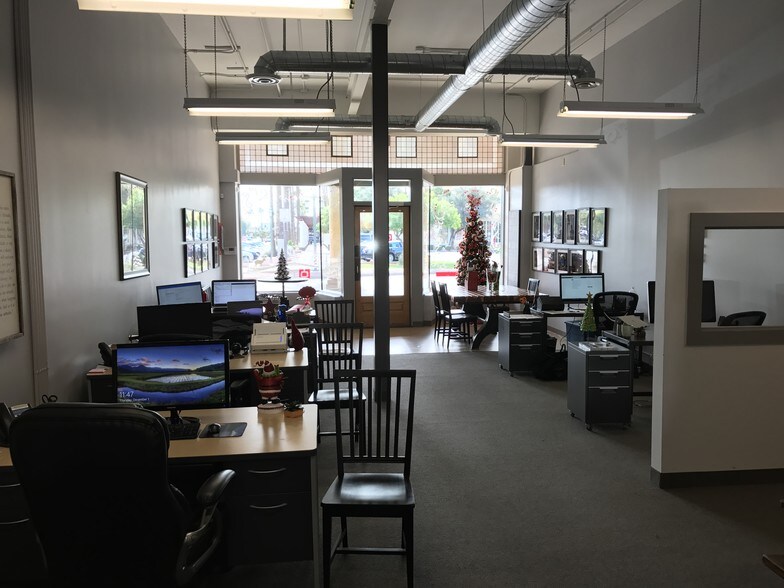 More Photos Of 58 W Buffalo St, Chandler Storefront Retail Office For Lease