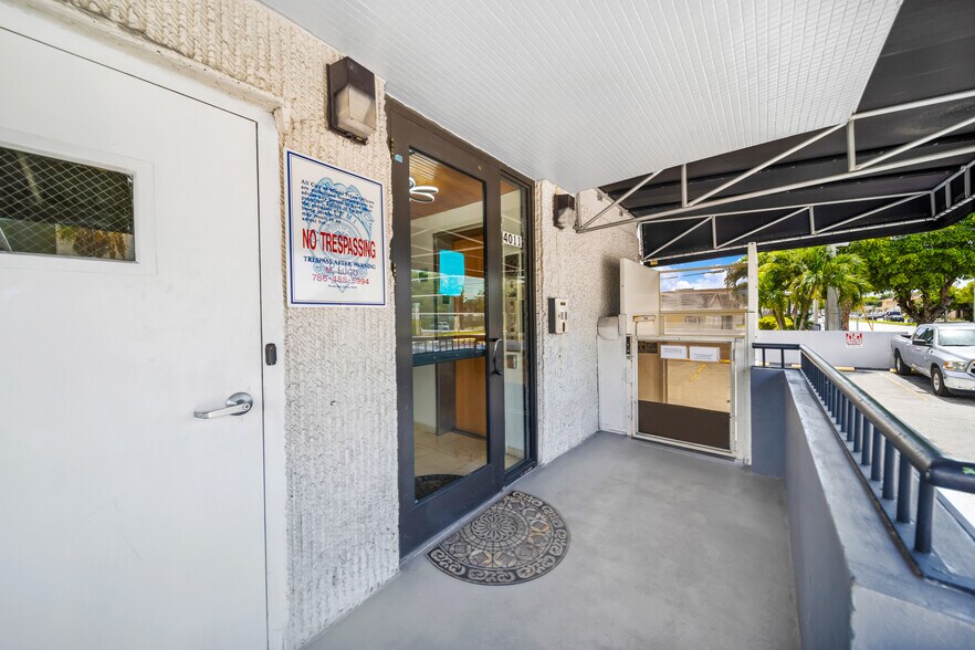 More Photos Of 4011 W Flagler St, Miami Loft Creative Space For Lease