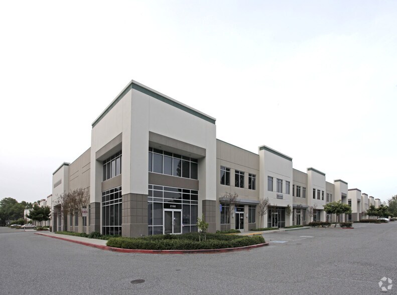 More Photos Of 2188 Ringwood Ave, San Jose Light Distribution For Lease