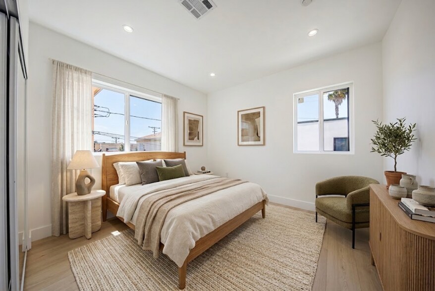 More Photos Of 1259 S Longwood Ave, Los Angeles Apartments For Sale