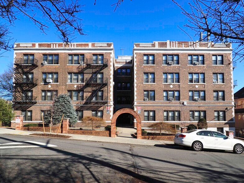 More Photos Of 25 Sherman Ave, Staten Island Apartments For Sale