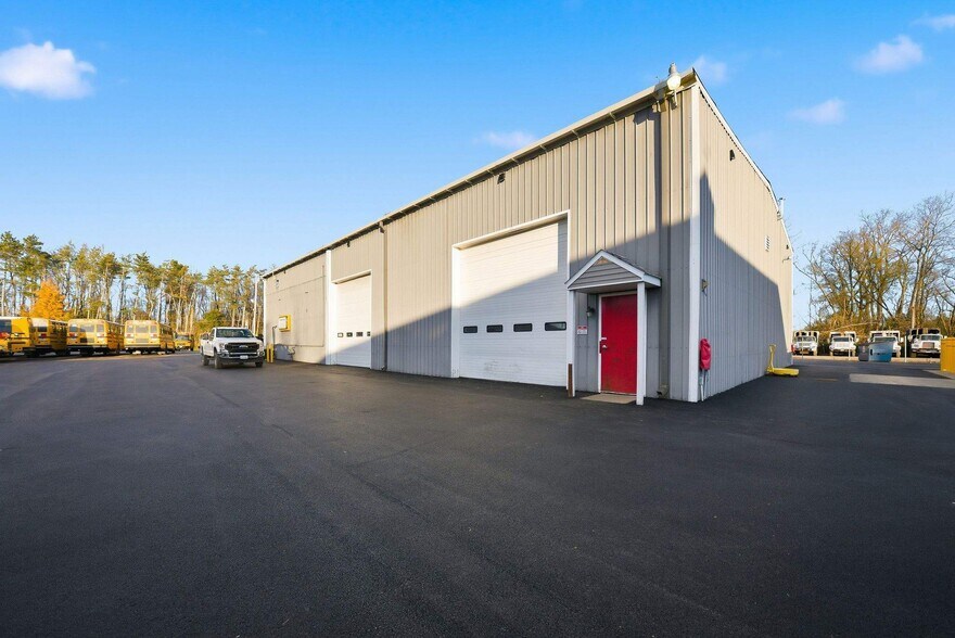 More Photos Of 6700 Martin St, Rome Flex For Sale