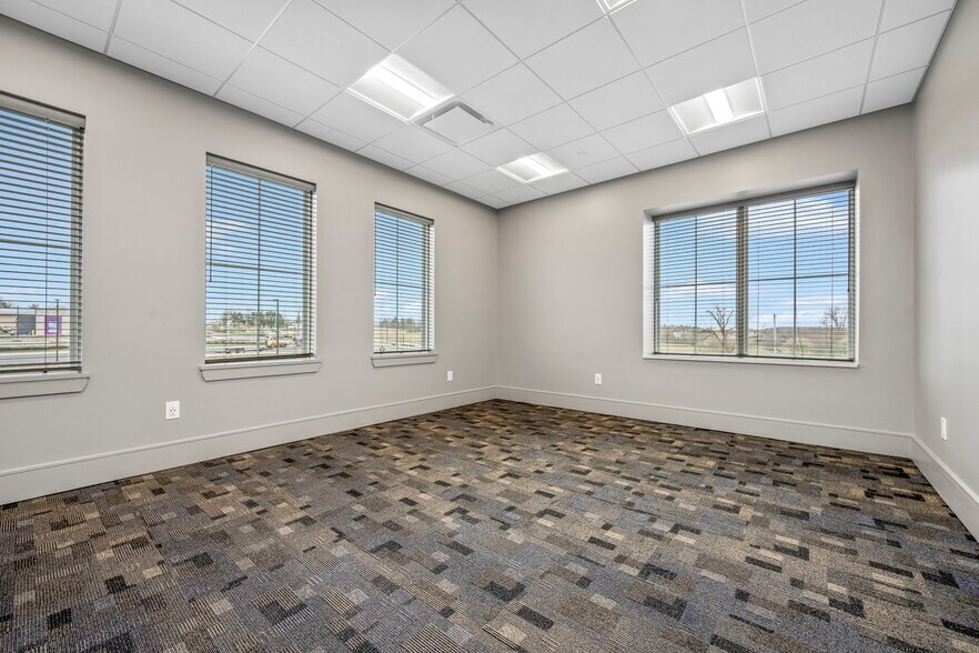 More Photos Of 345 June Dr, Harleysville Storefront For Lease