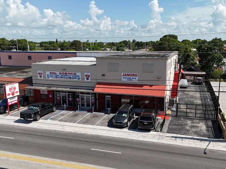 More Photos Of 249 W 29th St, Hialeah Freestanding For Sale