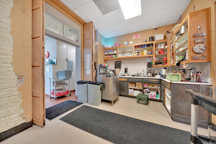 More Photos Of 36 Main St, Sutter Creek Restaurant For Sale