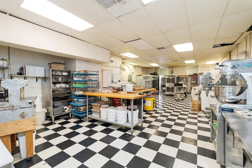 More Photos Of 100 W German St, Shepherdstown Storefront Retail Residential For Sale