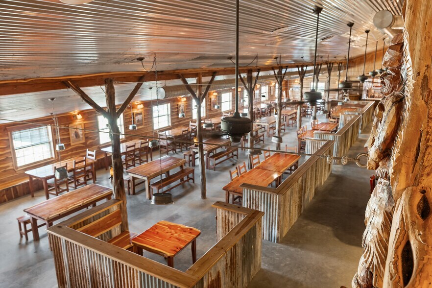 More Photos Of 2692 Highway 105 W, Navasota Specialty For Sale